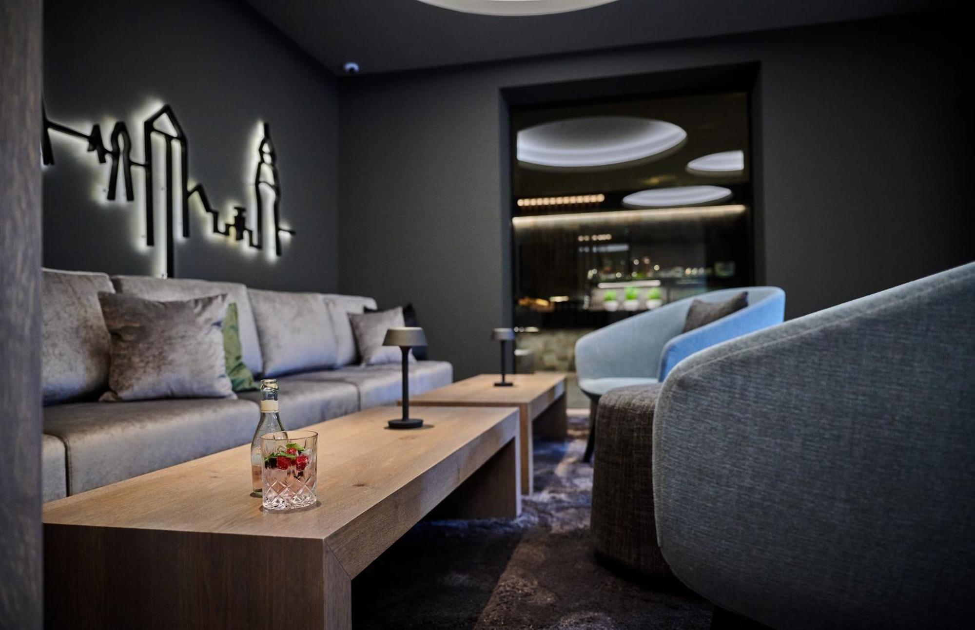 Hotel Westend Нюрнберг Екстериор снимка